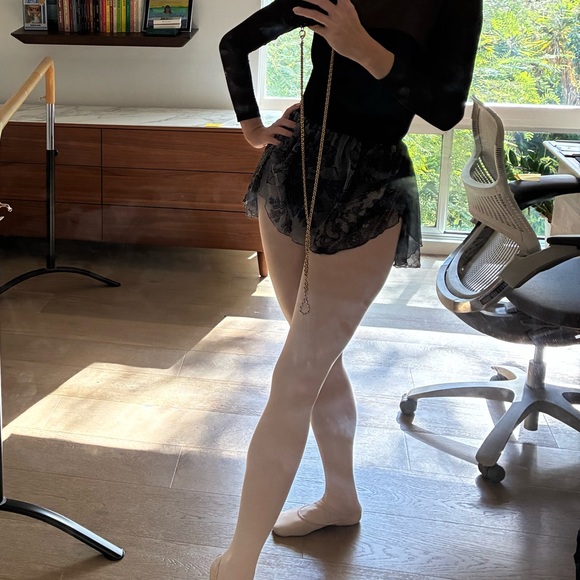 Elegant Black Lace Look Maldire Ballet Mini Skirt - Picture 8 of 9